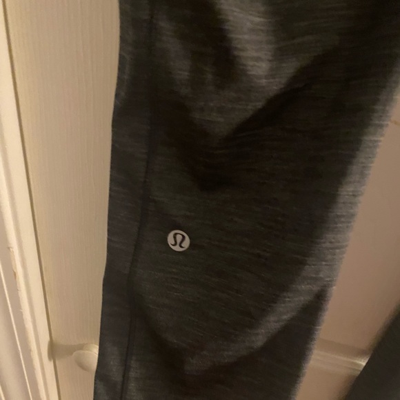 Lululemon Speed Up 28” Heathered Black Sz 6 - Picture 8 of 8